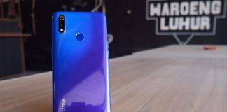 Bagian belakang Realme 3 Pro